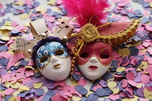 masks-1138876_640-300x200 יריד תחפושות במרכז הצעירים